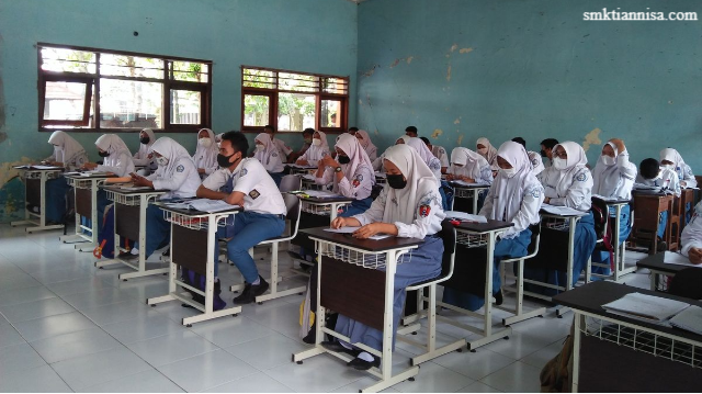 Mata Pelajaran yang Wajib di SMA